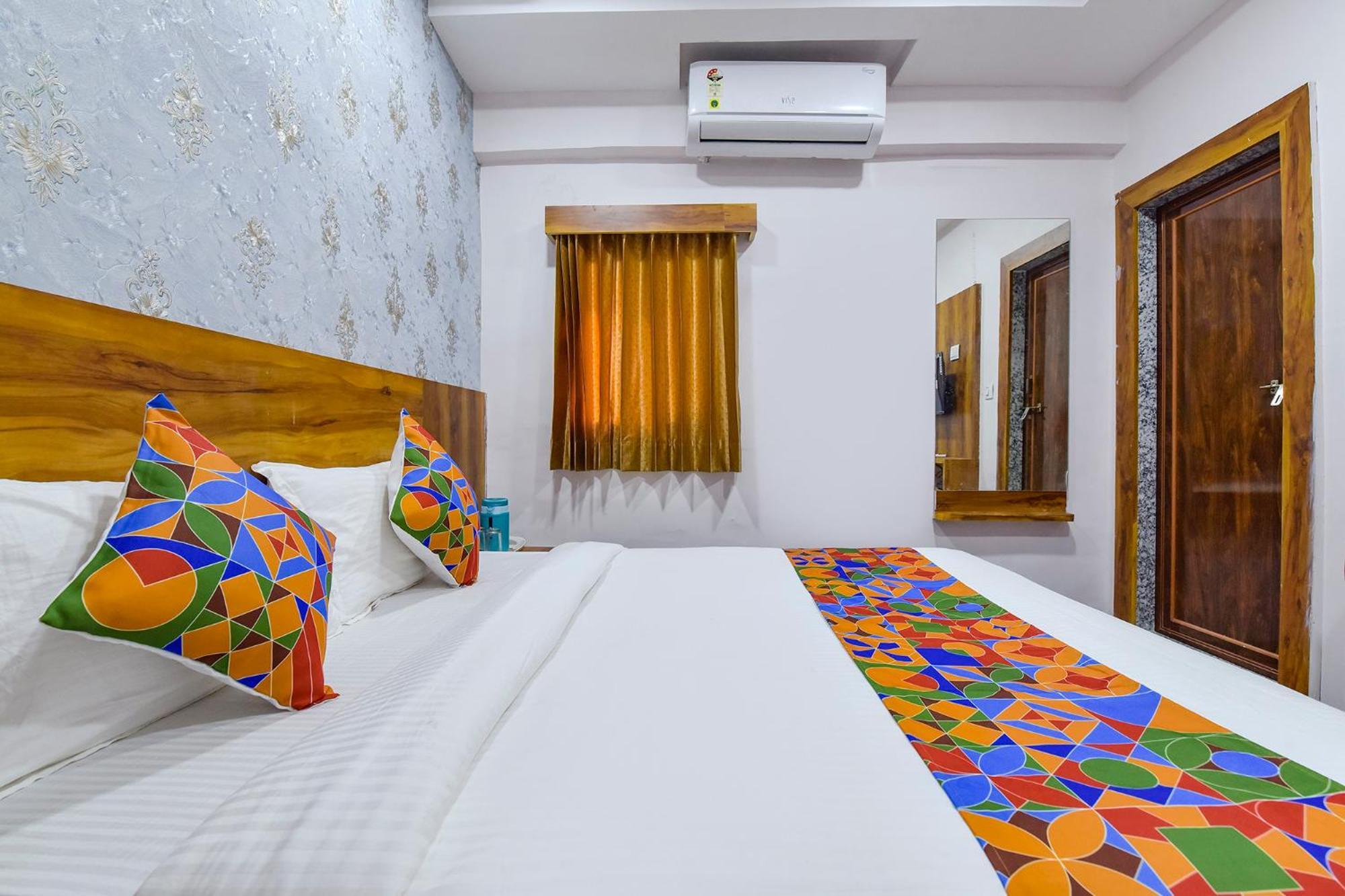 Fabhotel Star Ahmedabad Exteriör bild