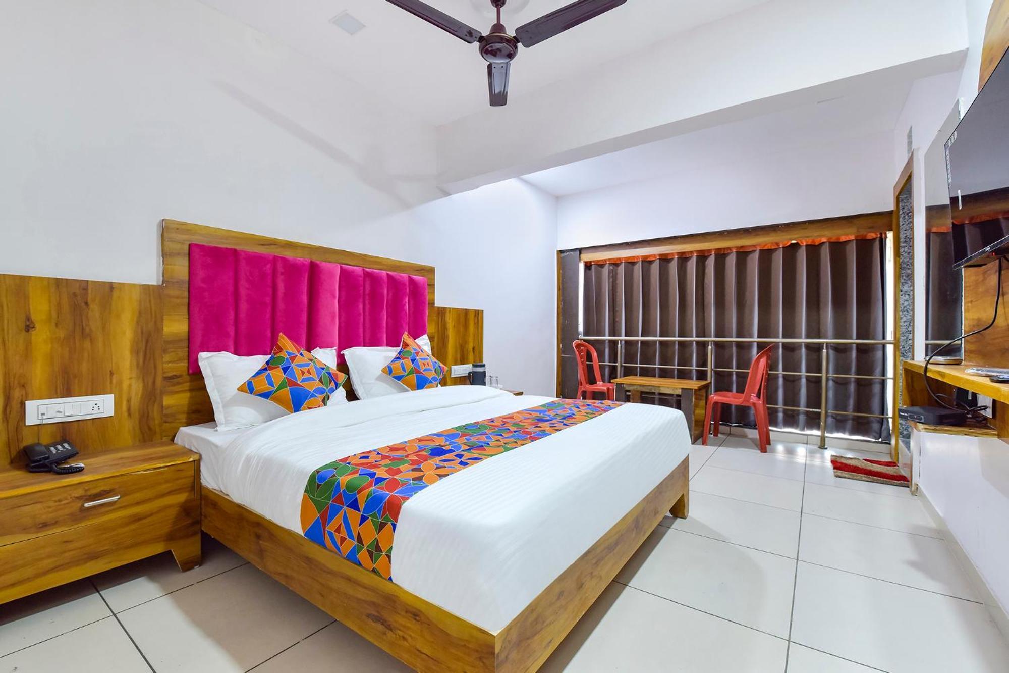 Fabhotel Star Ahmedabad Exteriör bild